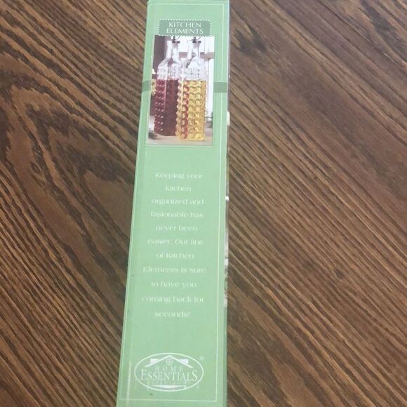 Oil & Vinegar Cruet, Kitchen Elements, Home Essentials and beyond…new in box! - Picture 2 of 5